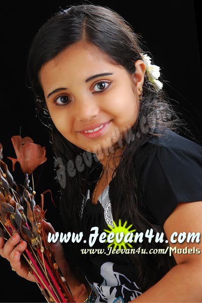 Ansiya Kids Girl Model Snaps